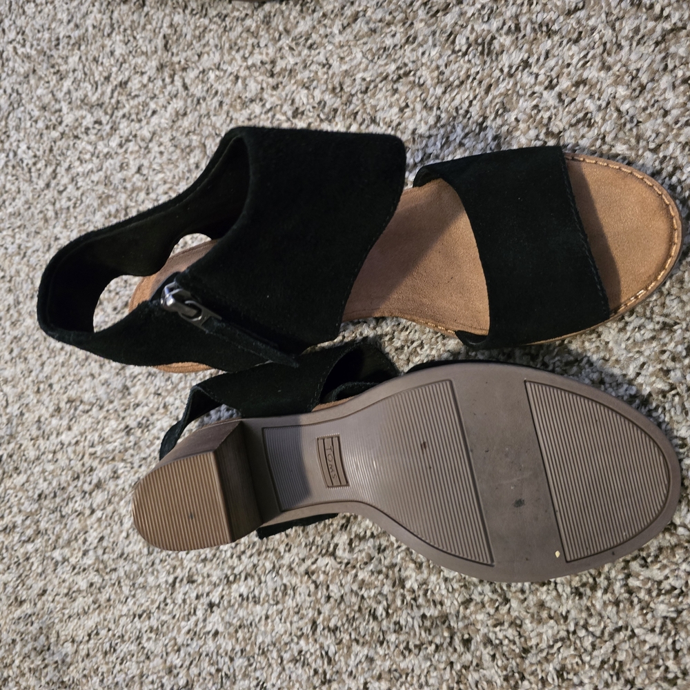 Black Women's Sandals